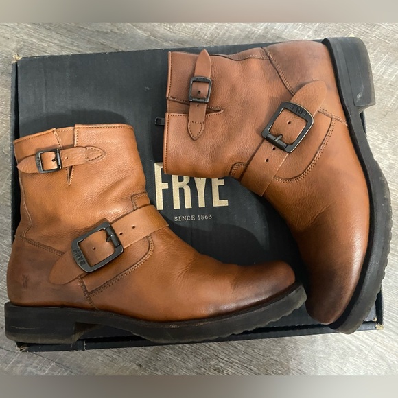 Frye Veronica (short) Boots - Picture 3 of 8